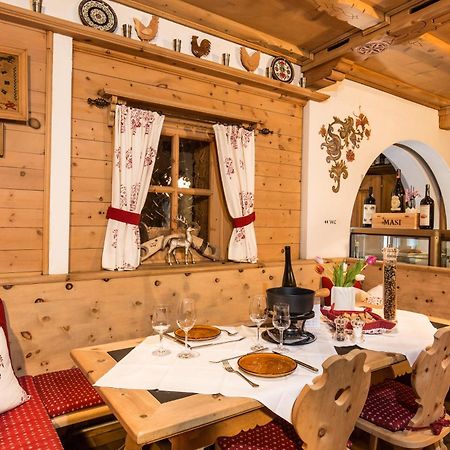 Hotel Restaurant Gabriel Scuol Esterno foto